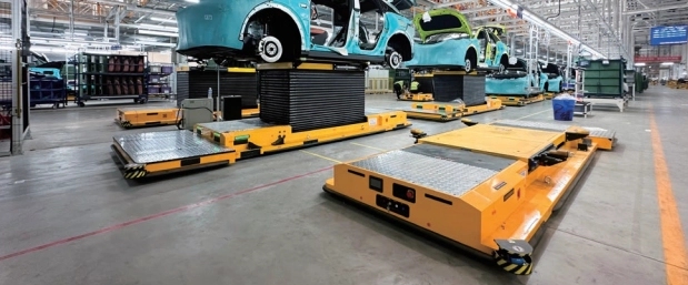 How Intelligent Intralogistics Is Transforming Automotive Manufacturing AGV and Smart Warehousing Applications in Modern Automotive Plants