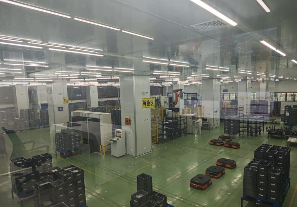 Seamless Integration Between AGVs and Production Lines Signal Communication Matters